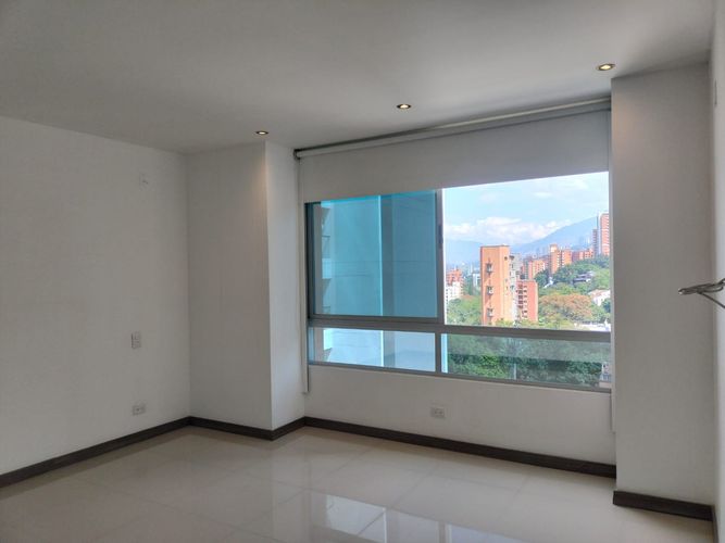 Apartamento de 2 alcobas en arriendo en Loma Benedictinos, Envigado, 108 m² · foto 6 de 18