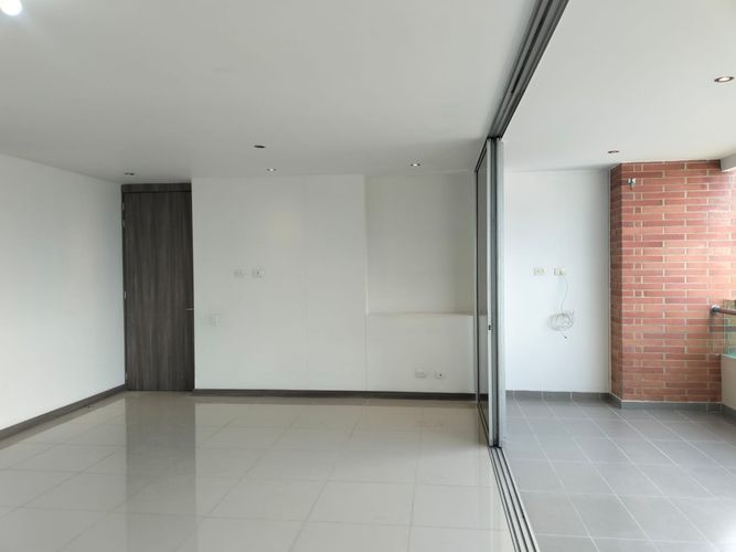 Apartamento de 2 alcobas en arriendo en Loma Benedictinos, Envigado, 108 m² · foto 14 de 18