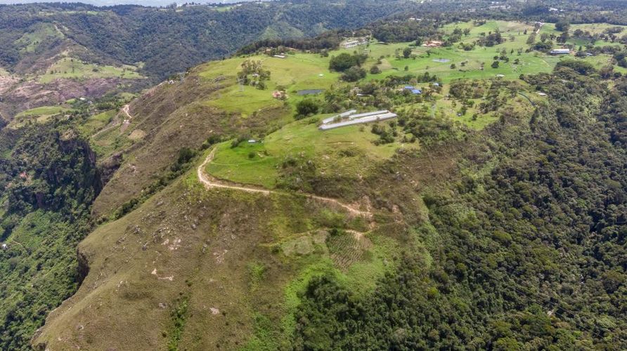 Finca en venta en Mesa De Los Santos, Piedecuesta, 160 m² · foto 3 de 16
