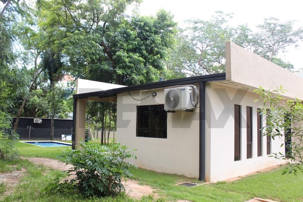 VENDO CASA CON PISCINA-SAN BERNARDINO-1000m2 — foto 3