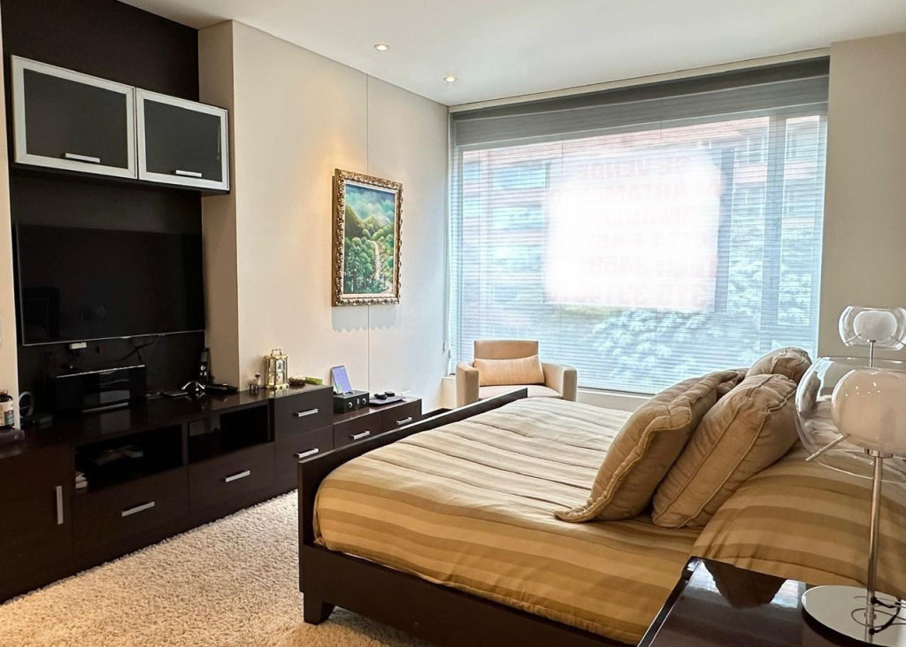 Apartamento en venta en Los Rosales, Bogotá · foto 13 de 15