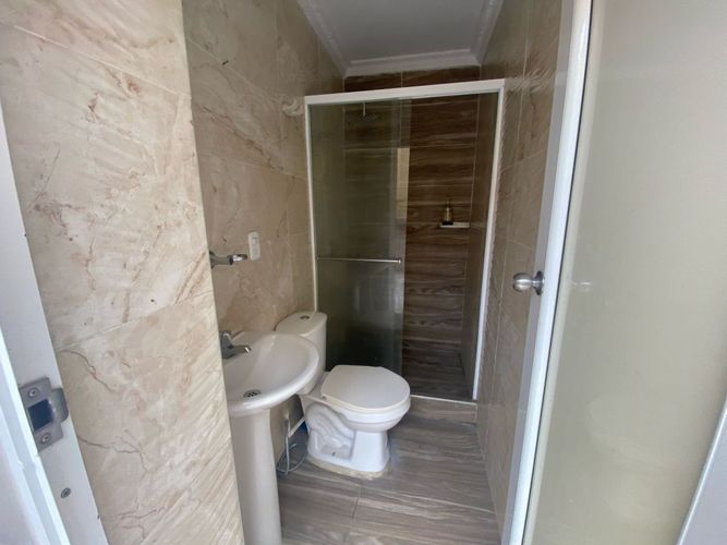 Casa de 8 alcobas en venta en Conjunto Residencial Los Naranjos, Bucaramanga, 160 m² · foto 11 de 16