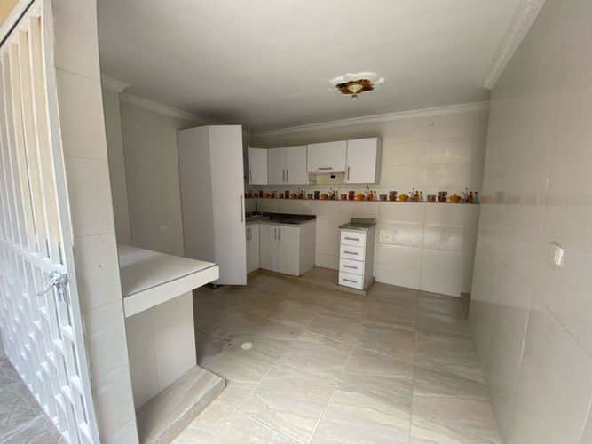 Casa de 8 alcobas en venta en Conjunto Residencial Los Naranjos, Bucaramanga, 160 m² · foto 12 de 16