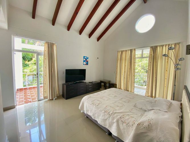 Casa de 4 alcobas en venta en Ruitoque, Piedecuesta, 496 m² · foto 3 de 20