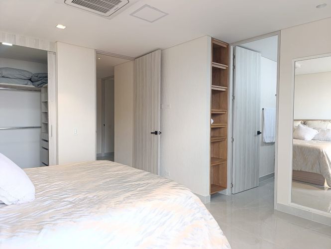 Apartamento de 3 alcobas en venta en El Poblado, Medellín, 157 m² · foto 12 de 20