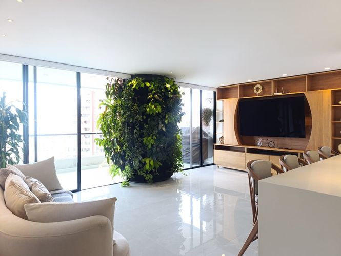 Apartamento de 3 alcobas en venta en El Poblado, Medellín, 157 m² · foto 2 de 20