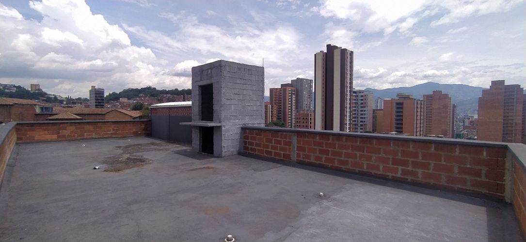 Edificio en venta en Vía Las Palmas, Medellín, 860 m² · foto 11 de 13