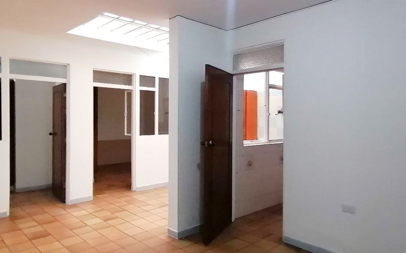 Casa de 10 alcobas en venta en Fontibon, Bogotá, 224 m² · foto 16 de 24