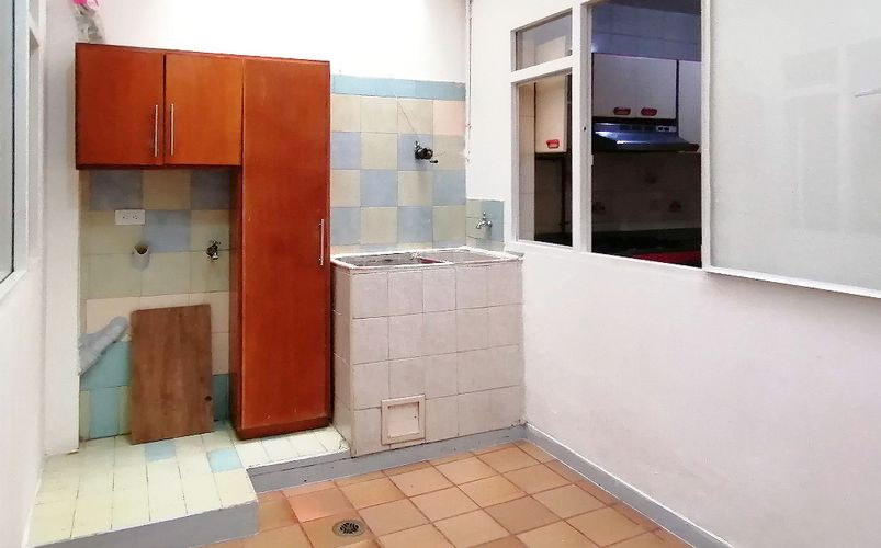 Casa de 10 alcobas en venta en Fontibon, Bogotá, 224 m² · foto 18 de 24