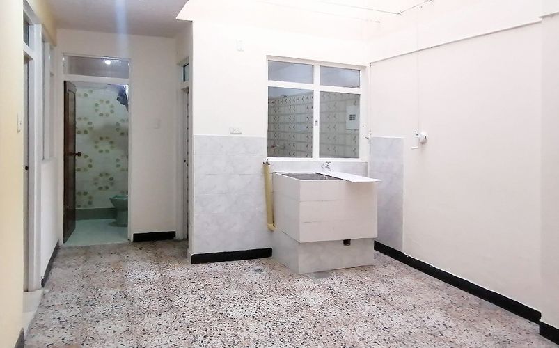 Casa de 10 alcobas en venta en Fontibon, Bogotá, 224 m² · foto 21 de 24