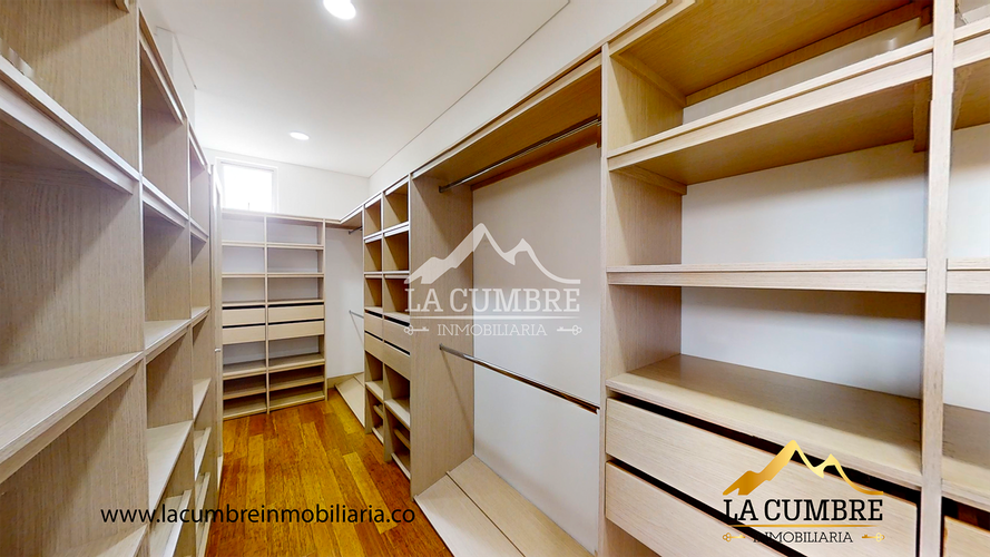 Apartamento de 3 alcobas en venta en Alejandria, Medellín, 280 m² · foto 20 de 20