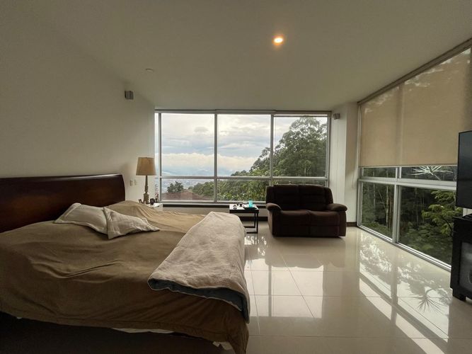 Casa de 6 alcobas en venta en Las Palmas, Medellín, 520 m² · foto 5 de 17