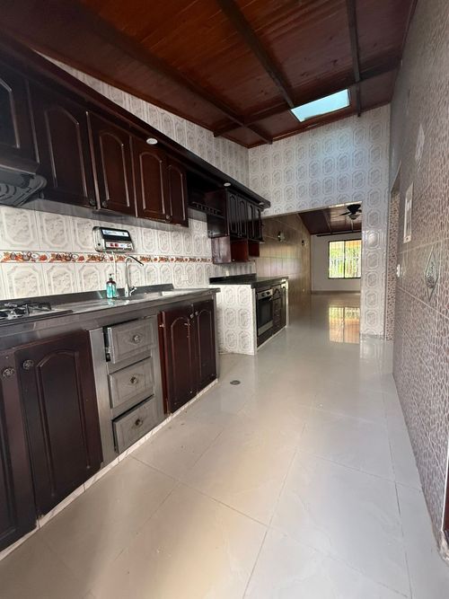 Casa de 4 alcobas en venta en Ricaurte, 148 m² · foto 7 de 24