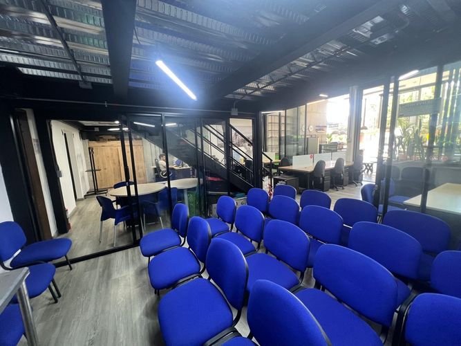 Local en venta en El Poblado, Medellín, 160 m² · foto 12 de 15