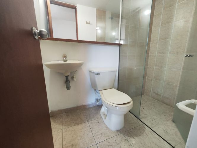 Apartamento de 3 alcobas en arriendo en Carlos E. Restrepo, Medellín, 80 m² · foto 4 de 18