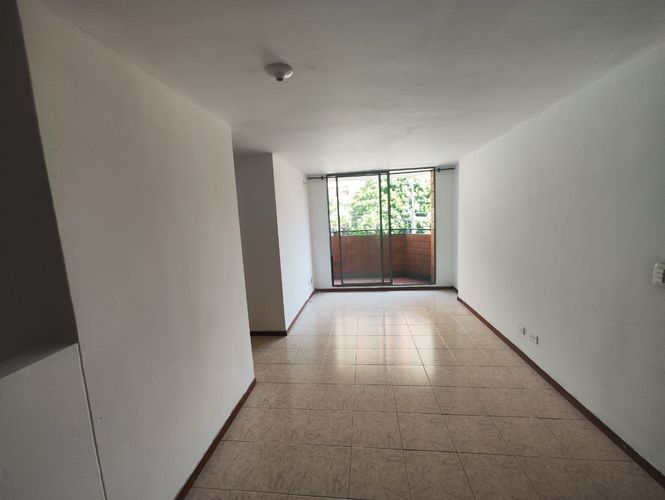 Apartamento de 3 alcobas en arriendo en Carlos E. Restrepo, Medellín, 80 m² · foto 16 de 18