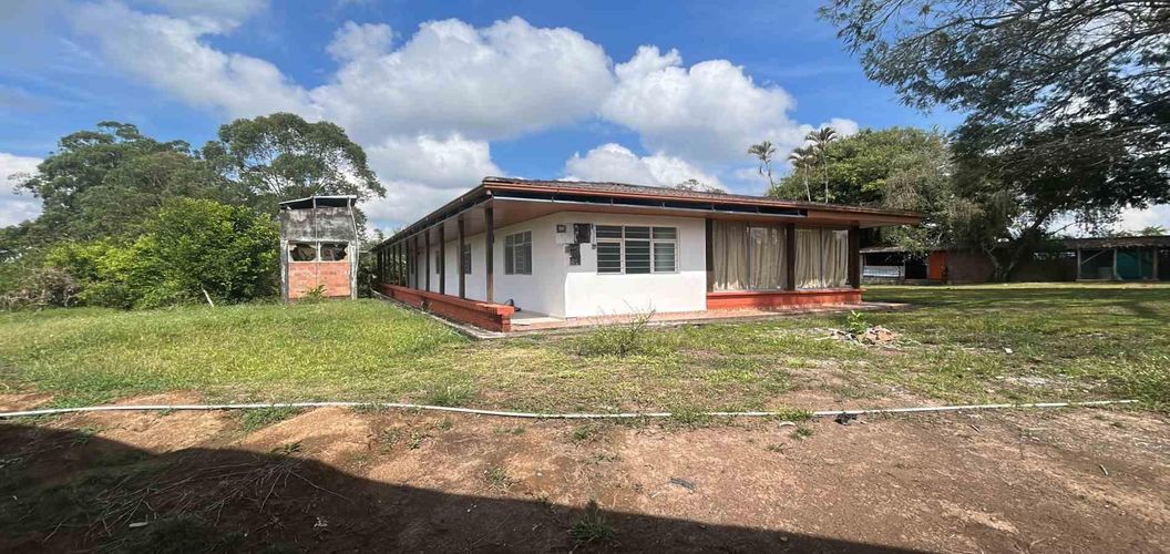Casa de 5 alcobas en venta en La Estrella La Palm, Pereira, 870 m² · foto 2 de 13