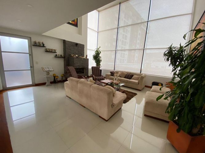 Casa de 6 alcobas en venta en Tunja, Tunja, 438 m² · foto 6 de 24