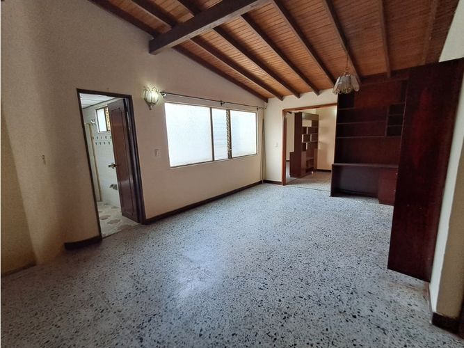 Apartamento de 4 alcobas en venta en Los Colores, Medellín, 139 m² · foto 13 de 24