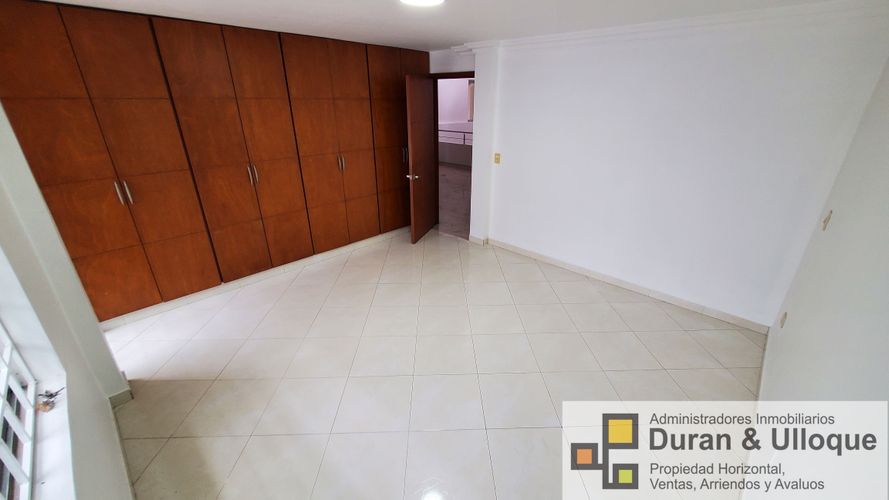 Casa de 6 alcobas en venta en Conucos, Bucaramanga, 700 m² · foto 2 de 24