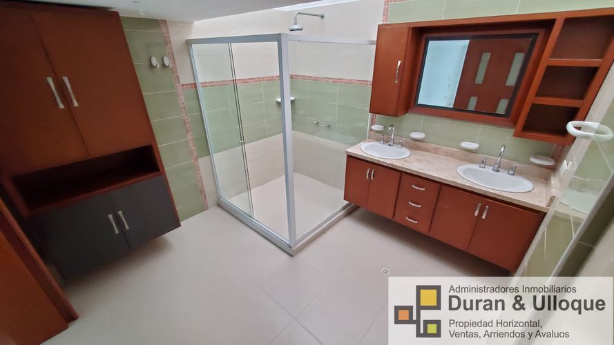 Casa de 6 alcobas en venta en Conucos, Bucaramanga, 700 m² · foto 7 de 24