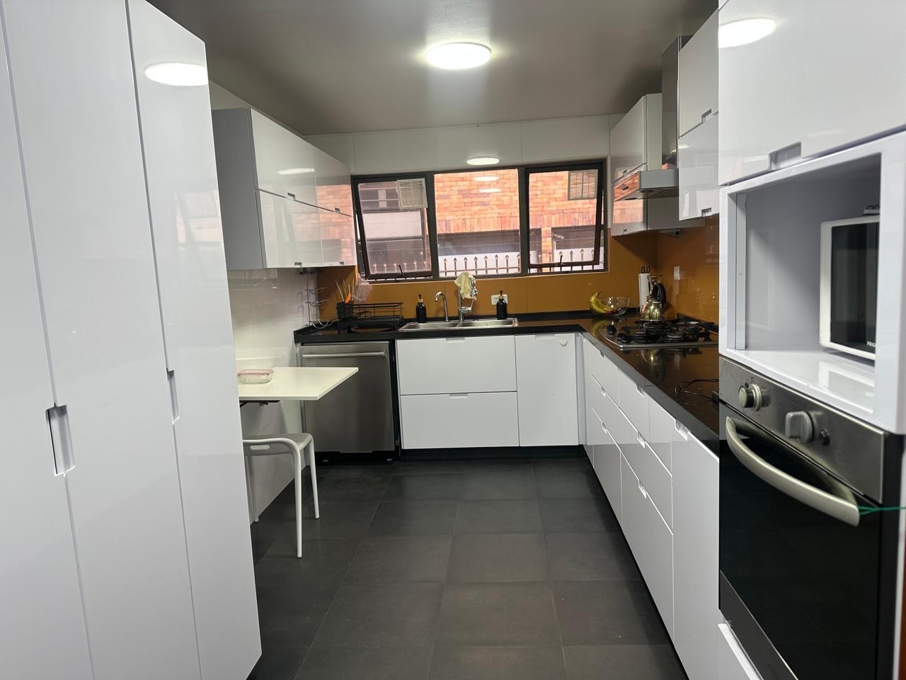 Apartamento en venta en Los Rosales, Bogotá · foto 6 de 20