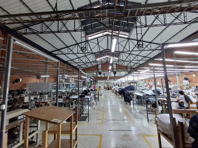 Bodega en arriendo en Guayabal, Medellín, 1350 m² · foto 4 de 17