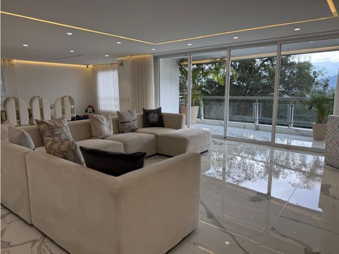 Apartamento de 3 alcobas en venta en El Campestre, Medellín, 373 m² · foto 6 de 24