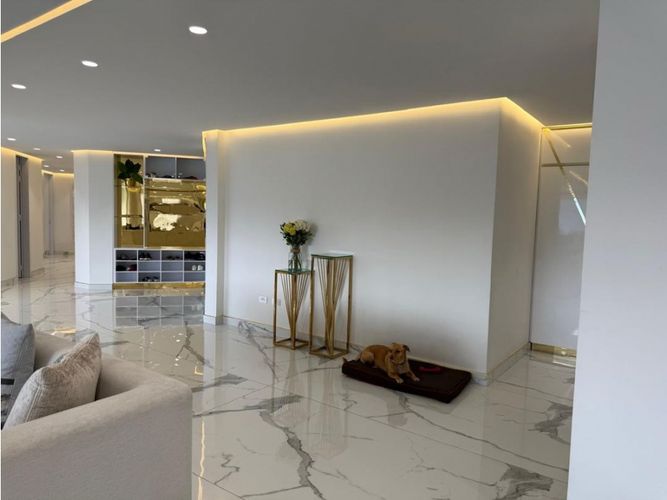 Apartamento de 3 alcobas en venta en El Campestre, Medellín, 373 m² · foto 7 de 24
