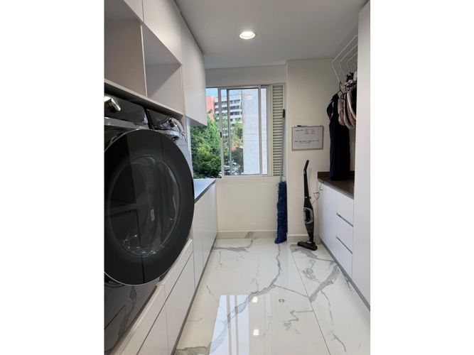 Apartamento de 3 alcobas en venta en El Campestre, Medellín, 373 m² · foto 13 de 24