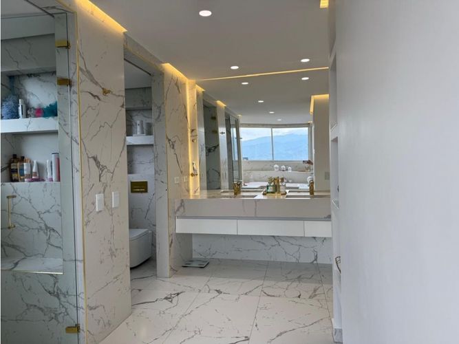 Apartamento de 3 alcobas en venta en El Campestre, Medellín, 373 m² · foto 19 de 24