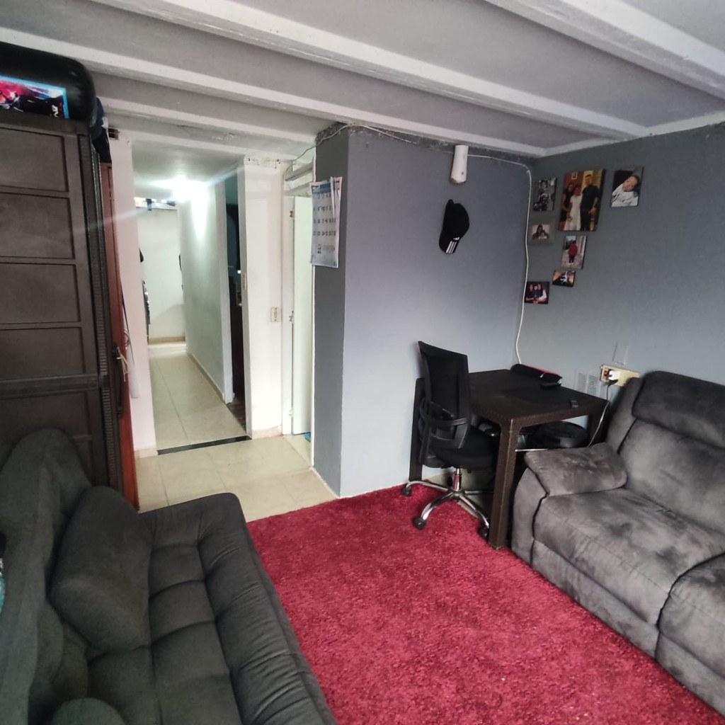 Casa en venta en Fontanar Del Río, Bogotá · foto 4 de 24