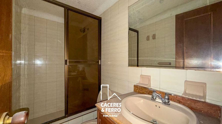Apartamento de 5 alcobas en venta en Santa Barbara, Bogotá, 157 m² · foto 4 de 13