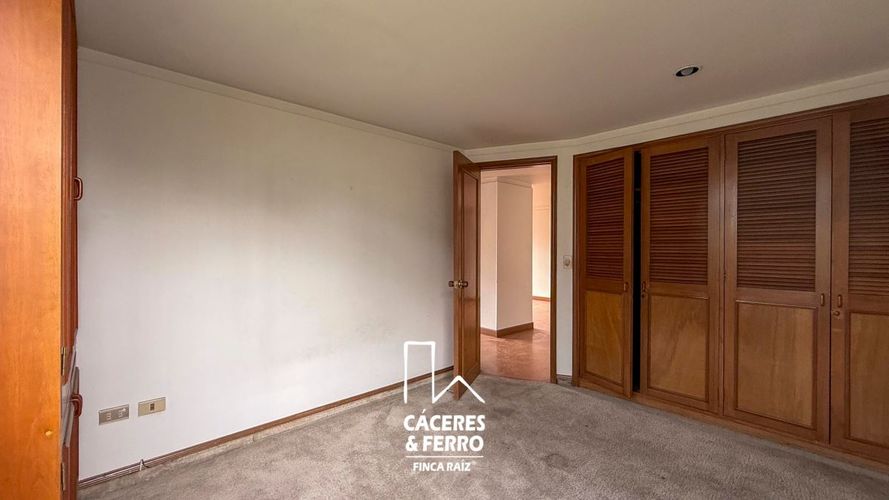 Apartamento de 5 alcobas en venta en Santa Barbara, Bogotá, 157 m² · foto 6 de 13