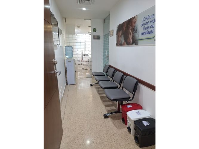 Local en arriendo en El Poblado, Medellín, 13 m² · foto 3 de 7