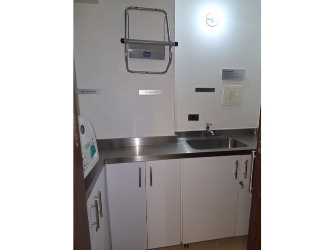 Local en arriendo en El Poblado, Medellín, 13 m² · foto 6 de 7