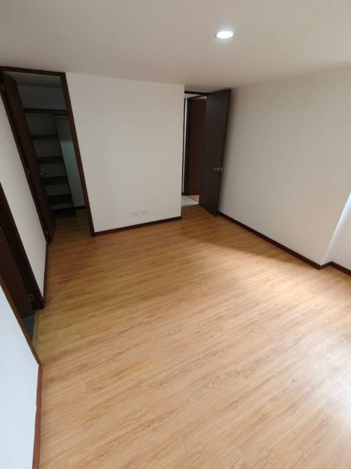 Apartamento de 3 alcobas en arriendo en Cumbres, Envigado, 75 m² · foto 5 de 18