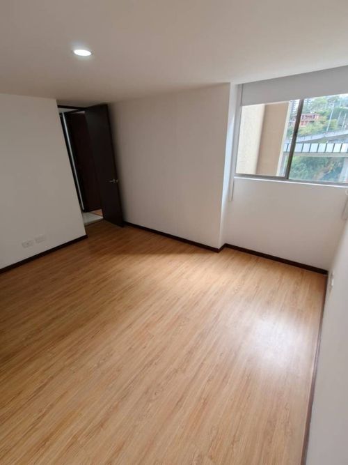 Apartamento de 3 alcobas en arriendo en Cumbres, Envigado, 75 m² · foto 6 de 18