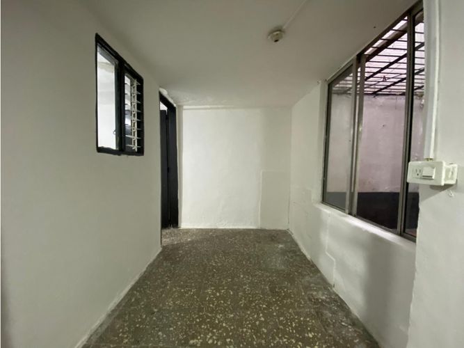 Apartamento de 3 alcobas en arriendo en Urbanizacion Manesa, Medellín, 90 m² · foto 8 de 12