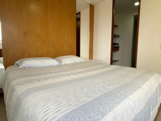 Apartamento de 3 alcobas en arriendo en El Poblado, Medellín, 90 m² · foto 2 de 15