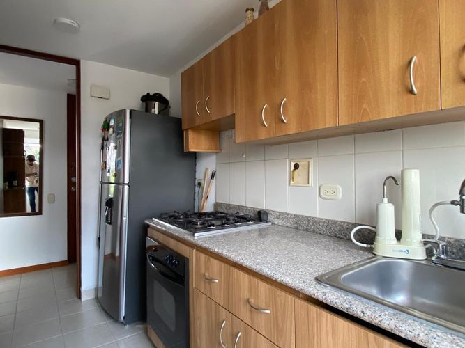 Apartamento de 3 alcobas en arriendo en El Poblado, Medellín, 90 m² · foto 9 de 15