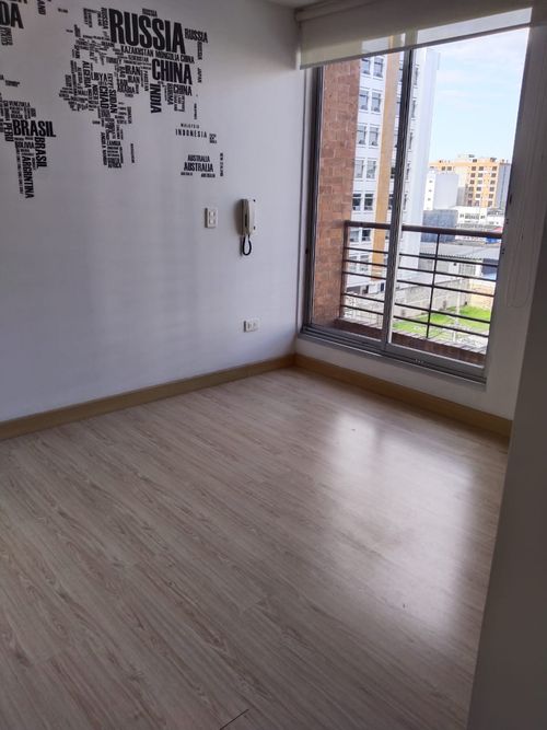Apartaestudio en venta en Chico Norte, Bogotá, 37 m² · foto 2 de 15