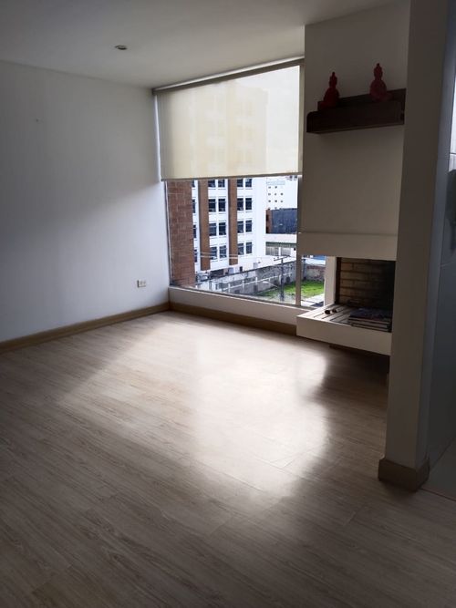 Apartaestudio en venta en Chico Norte, Bogotá, 37 m² · foto 3 de 15