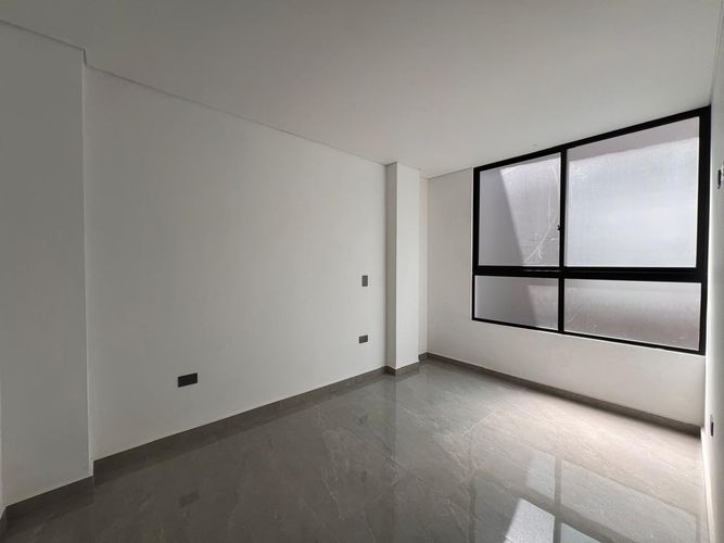 Casa de 5 alcobas en venta en Llano Grande, Rionegro, 230 m² · foto 9 de 17