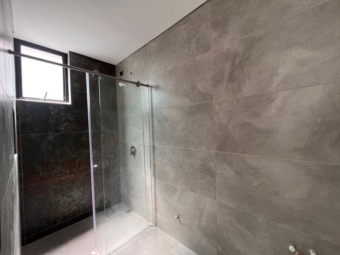 Casa de 5 alcobas en venta en Llano Grande, Rionegro, 230 m² · foto 16 de 17