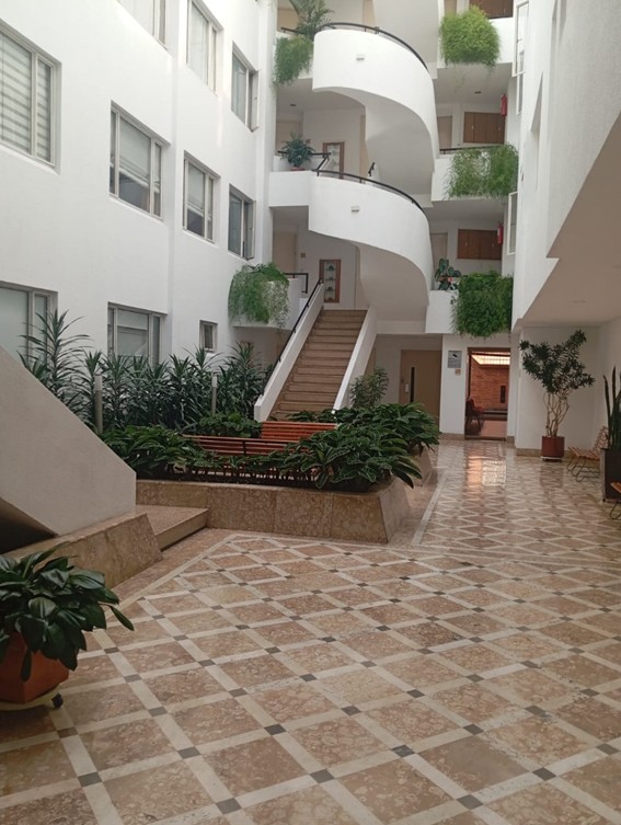 Apartamento en venta en Santa Barbara, Bogotá · foto 2 de 14