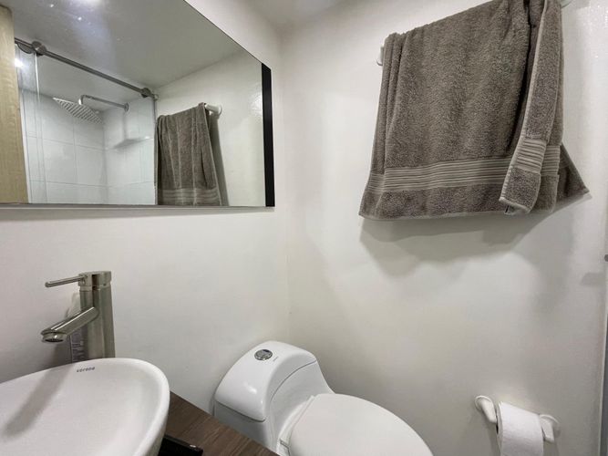 Apartamento de 3 alcobas en venta en El Poblado, Medellín, 84 m² · foto 8 de 10