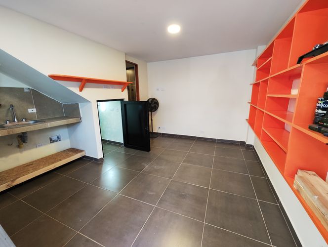 Local en arriendo en Laureles, Medellín, 20 m² · foto 2 de 10