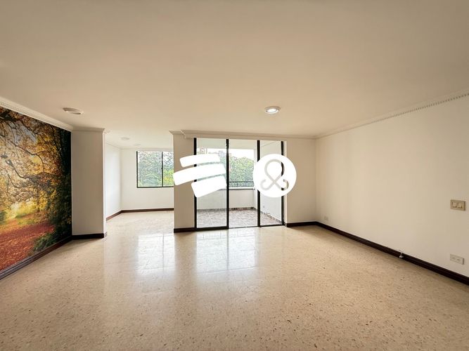 Apartamento de 3 alcobas en venta en Alejandría, Medellín, 127 m² · foto 3 de 14