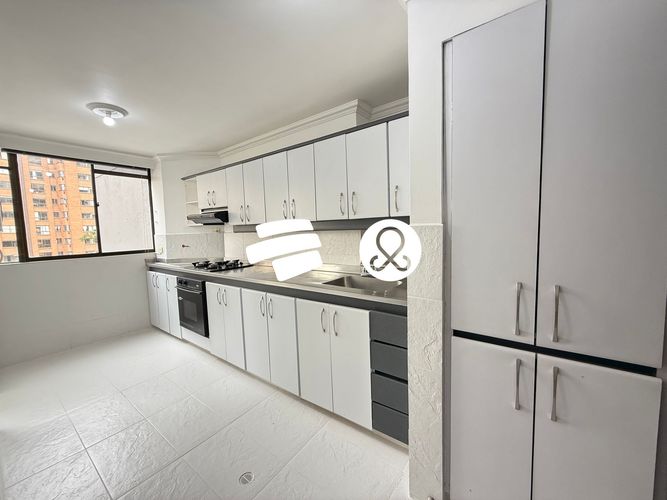 Apartamento de 3 alcobas en venta en Alejandría, Medellín, 127 m² · foto 7 de 14